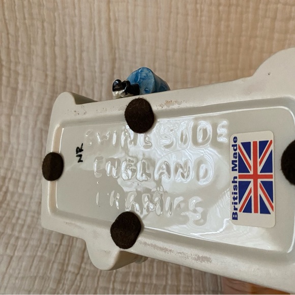 Swineside Ceramics Teapot - Picture 7 of 8